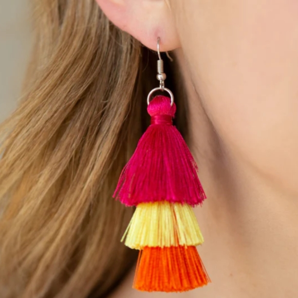 đź’—Hold On To Your Tassel Multi